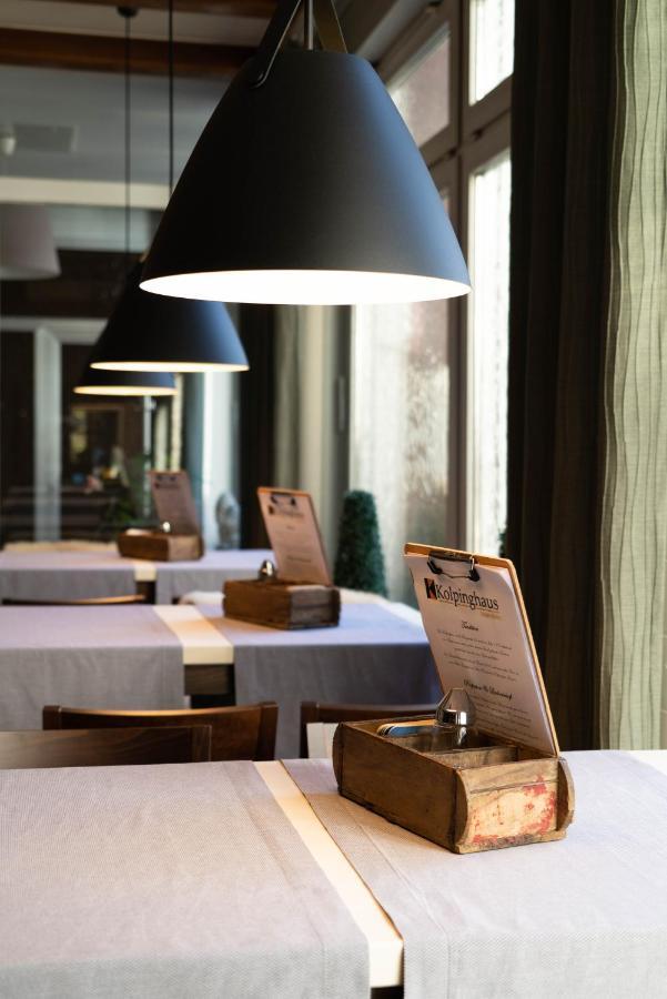 Hotel-Restaurant Kolpinghaus Линген Екстериор снимка