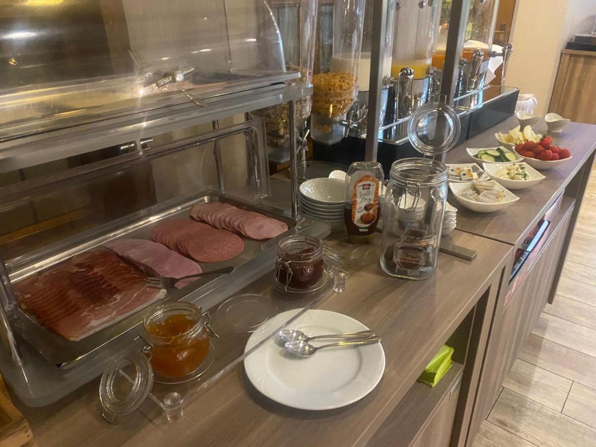 Hotel-Restaurant Kolpinghaus Линген Екстериор снимка
