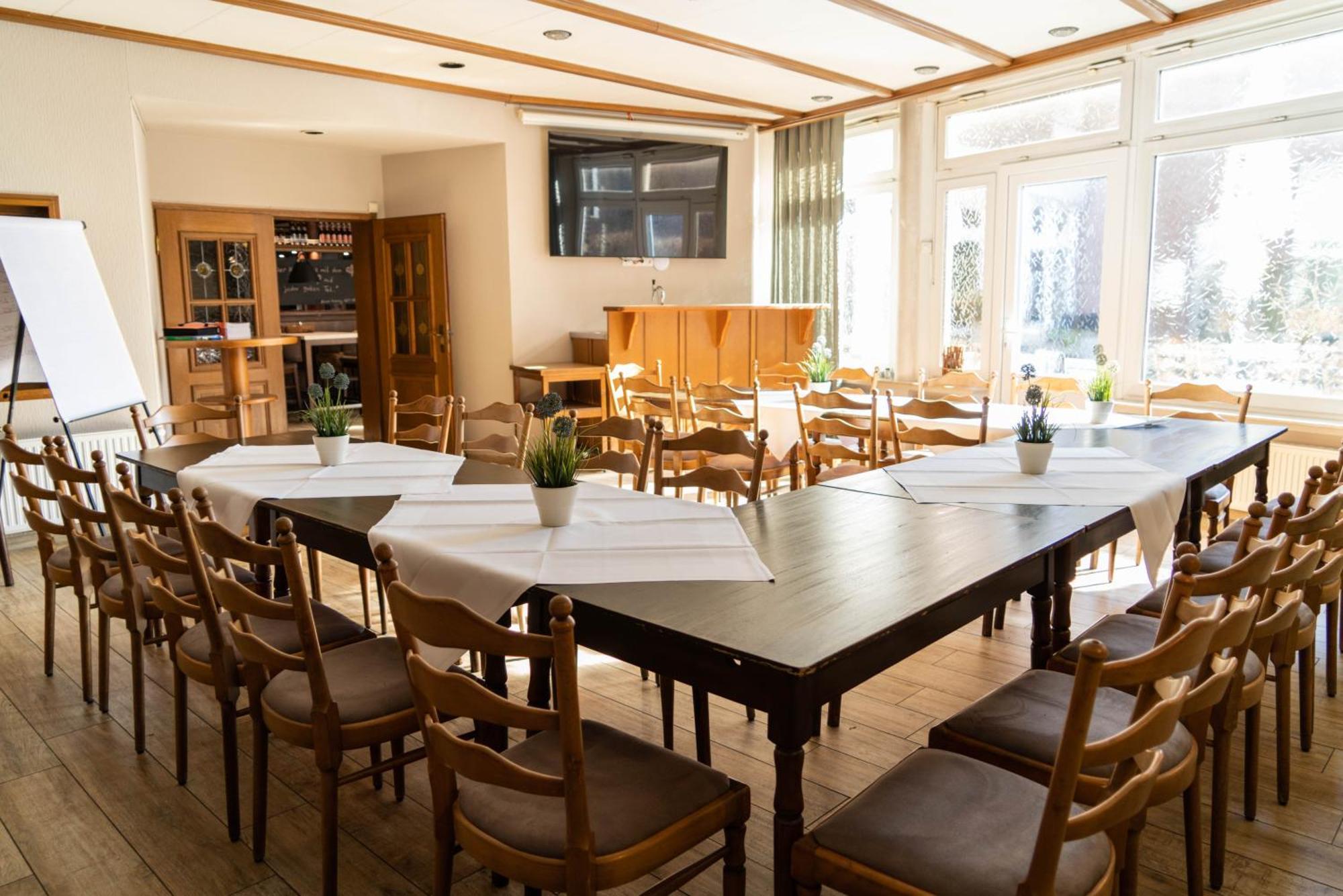 Hotel-Restaurant Kolpinghaus Линген Екстериор снимка